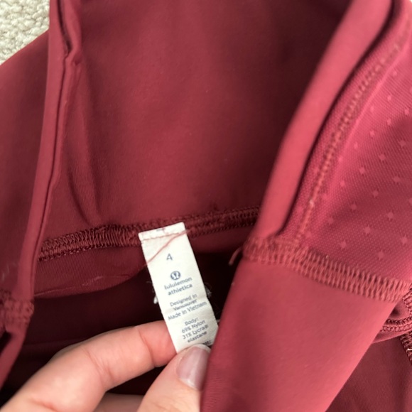 Lululemon Body Con Crop Deep Rouge 4 - Picture 7 of 8